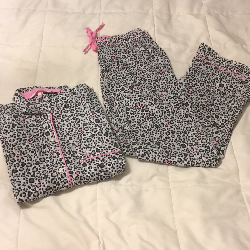 Victoria’s Secret PJ set